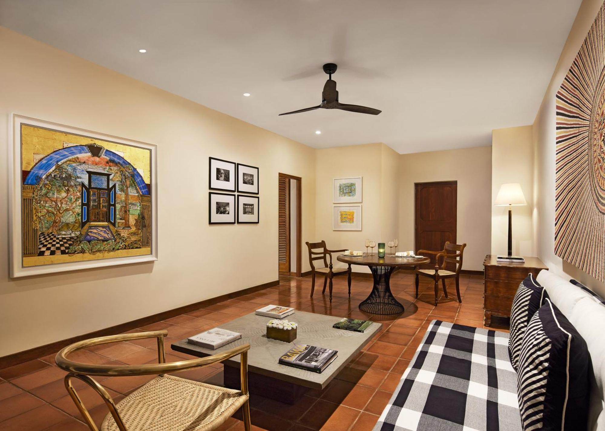 Resort Cinnamon - Signature Selection